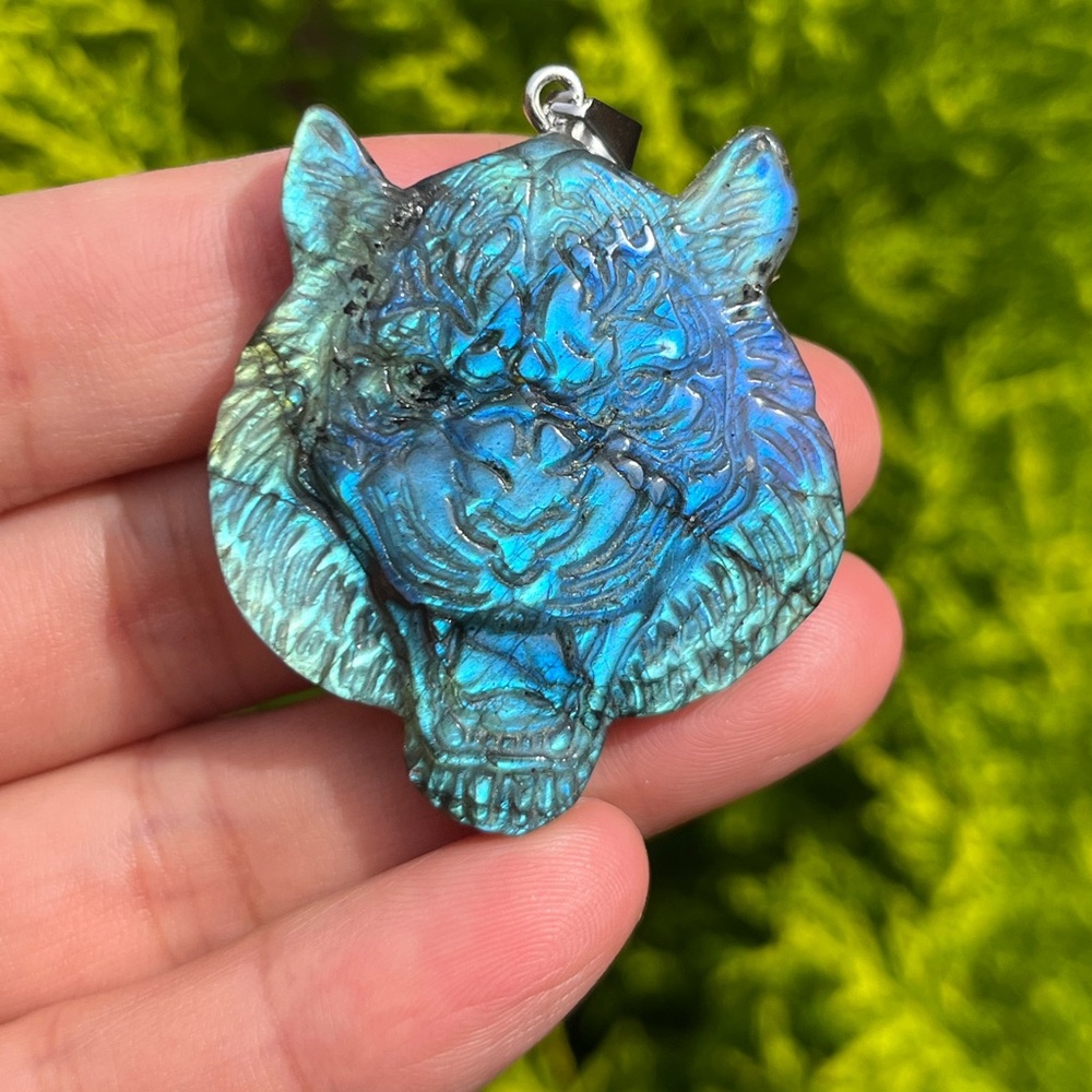 Stainless steel flashy tiger head carving pendant